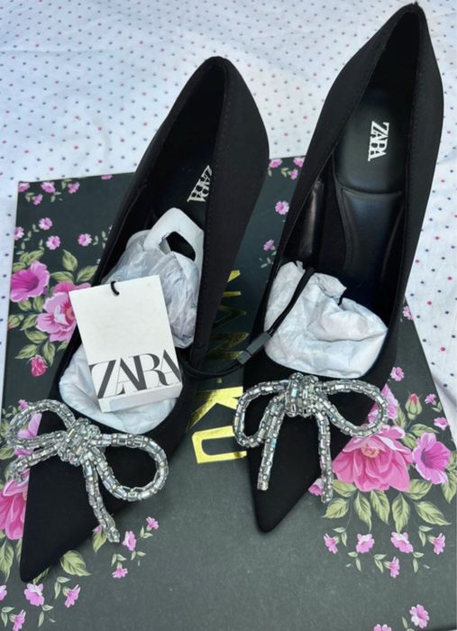 Pantofi cu toc Zara mărime 38 noi, cu eticheta