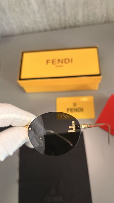 Слънчеви очила Fendi “First Crystal – Fashion Show”