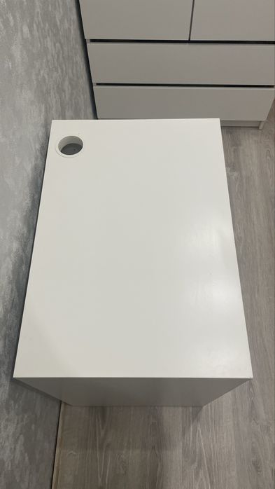 Стол письменный IKEA