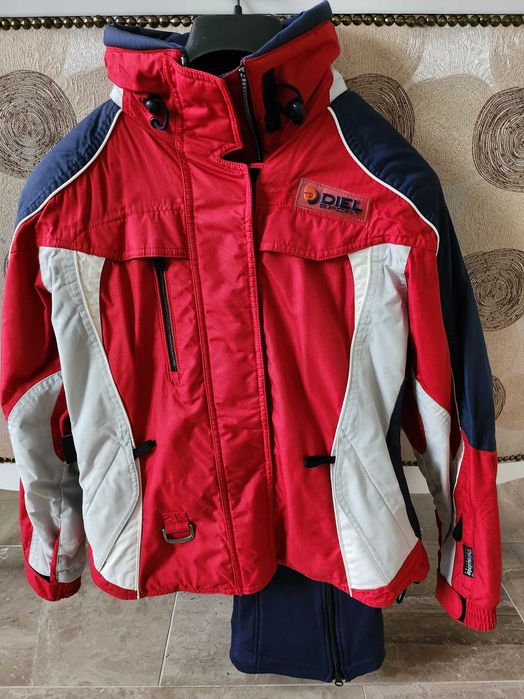 Екип  DIEl за планина и ски