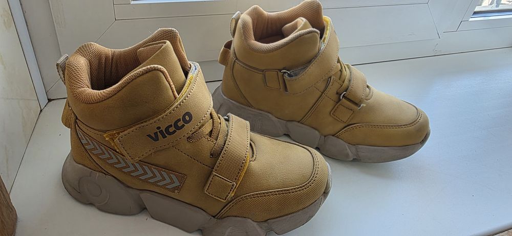 Vicco ботинки состояние хорошее