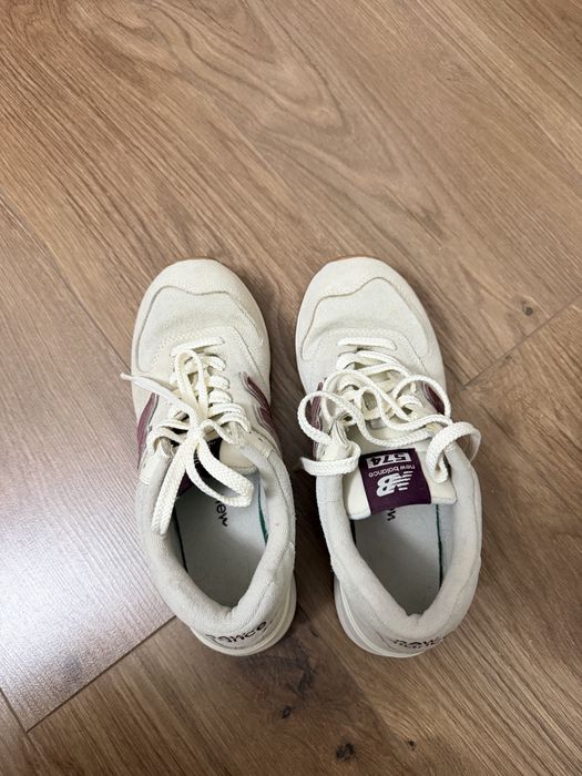 Продам оригинальные кроссовки New Balance