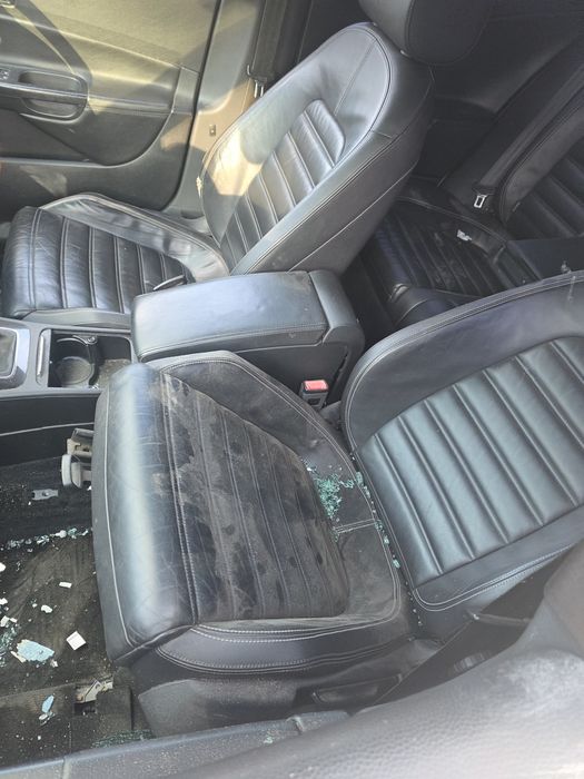 Dezmembrez vw Passat b6 1.9 2.0 dsg