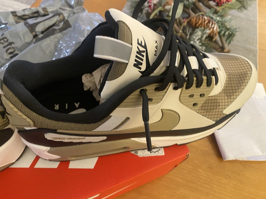 Nike Air Max чисто нов 42 номер