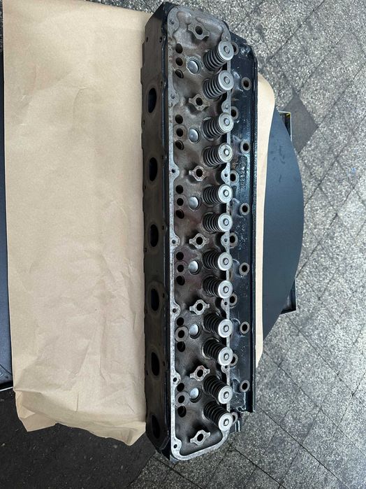 8413525-Цилиндрова глава за трактор КЕЙС-НЮ ХОЛАНД