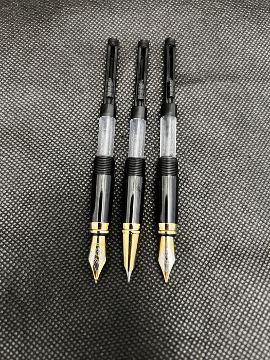 Перьевая ручка подарочная