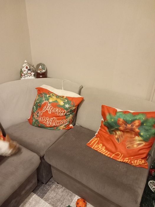 Продавам кухненски диван