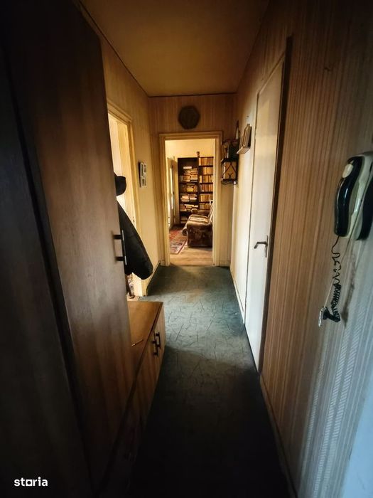 Apartament 3 camere pretabil investitie zona Victoriei liceul Tonitza