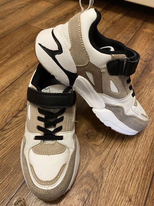 Продам кроссовки