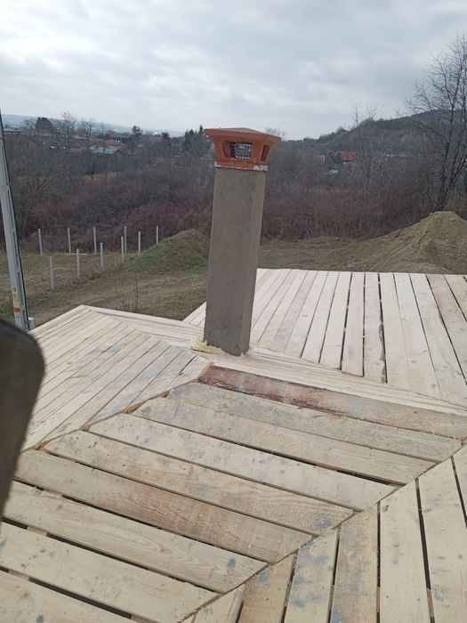 Execut acoperișuri dulgherie