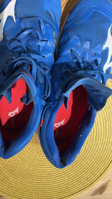 Mizuno – adidași volei