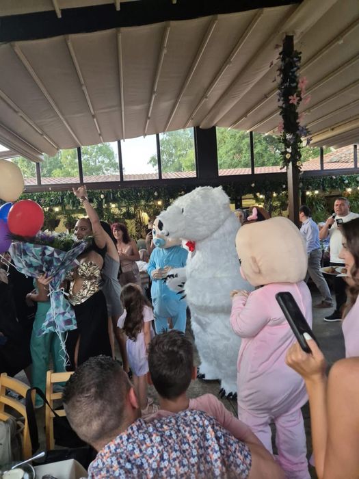 Bella & Bruno Парти мечета