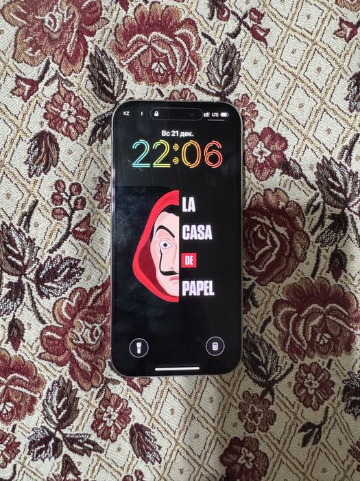 Продаю Iphone 15 pro