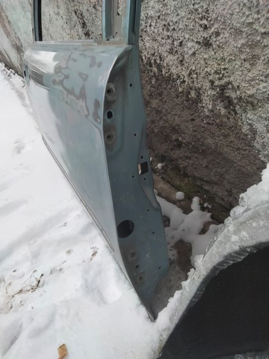 Дверь Lexus rx330, harrier