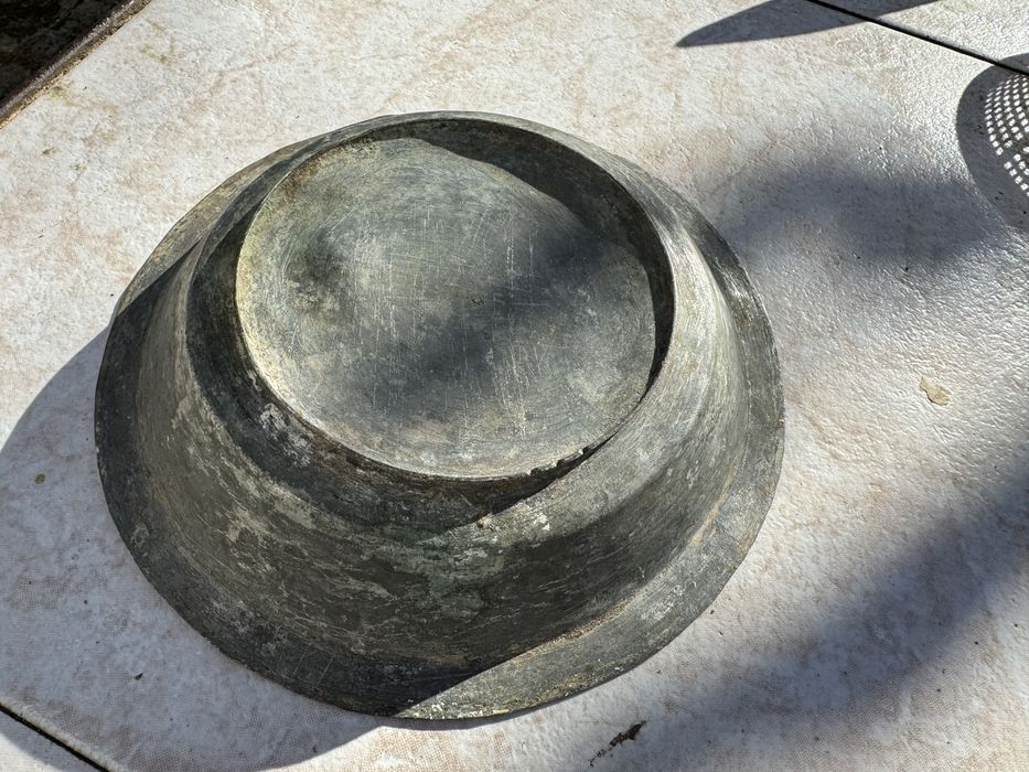 Стари медни военни паници за храна и медна табла