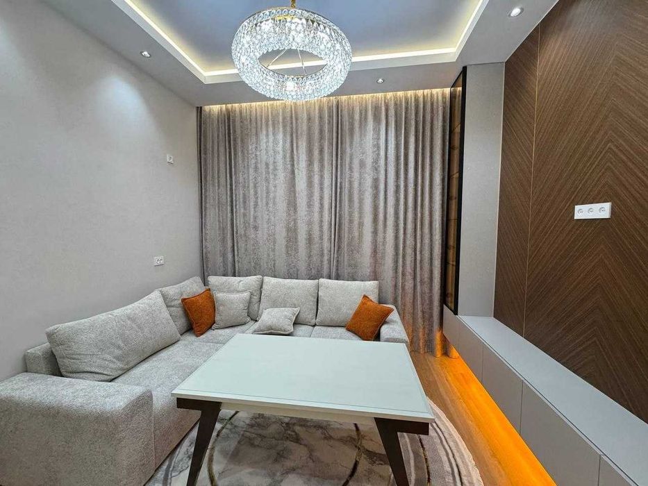 озод шарка  3 хона квартира сотлади