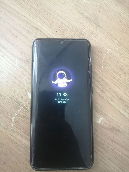 Xiomi 10 lite с удобным авальным экраном  ни как у всех телефонов