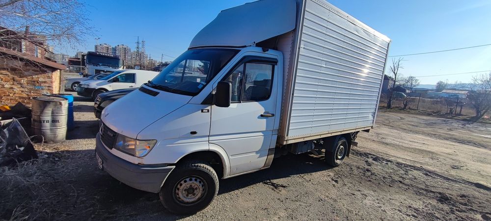 Mercedes Sprinter 312 – фургон с падащ борд 750 кг, до 3,5 т