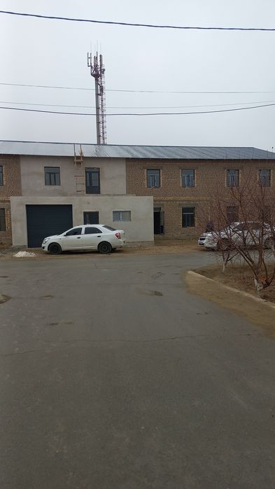 Жой сотилоди 200кв 2этож хайтек праектда 8хона 3 спални 2зал 2хол 1ошх