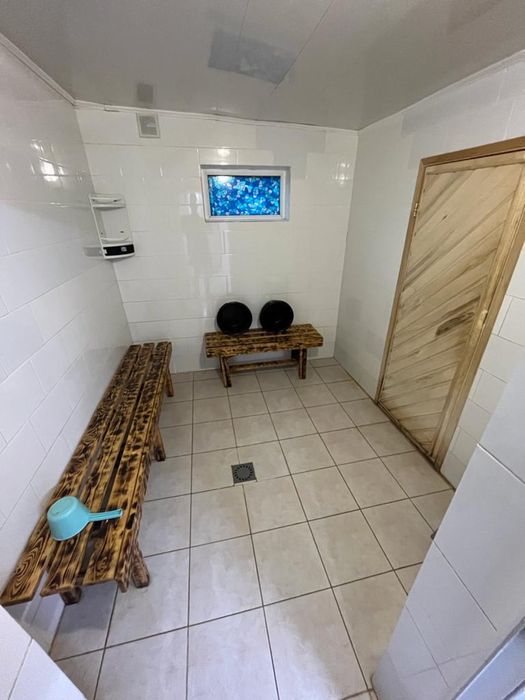 Баня 1000 тенге……….