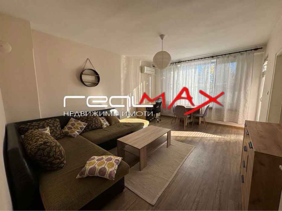 Продава се Тристаен апартамент в Казанлък - 102 кв.м за 1145 €/кв.м - Снимка #2