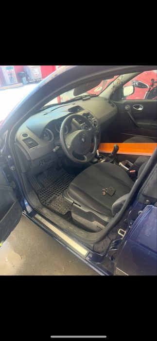 Vand renault megane 2 1.5 dci 101 cp 2005 215k km