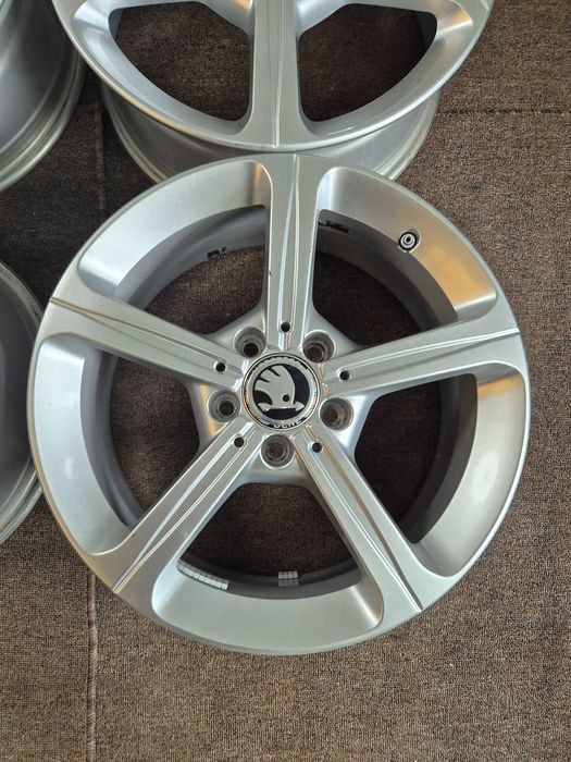 4 Jante Aliaj 5x112 17'' OE VW Golf Passat Touran Sharan Caddy T-ROC / Skoda Octavia Karoq Superb Yeti