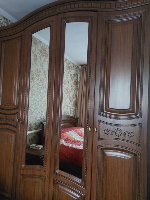 Спальный гарнитур