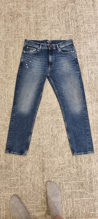 Джинсы Tommy Jeans