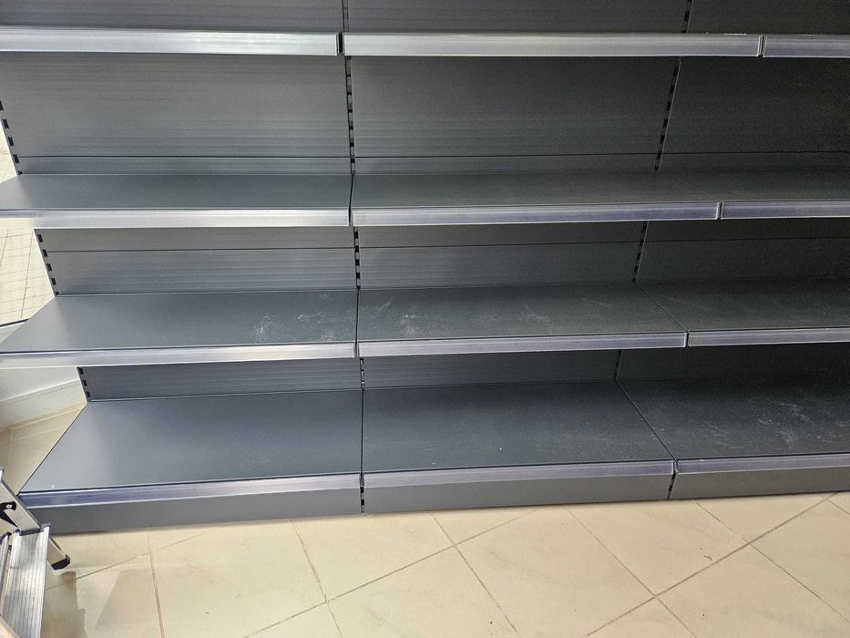 Vand rafturi metalice gri antracit pentru magazin