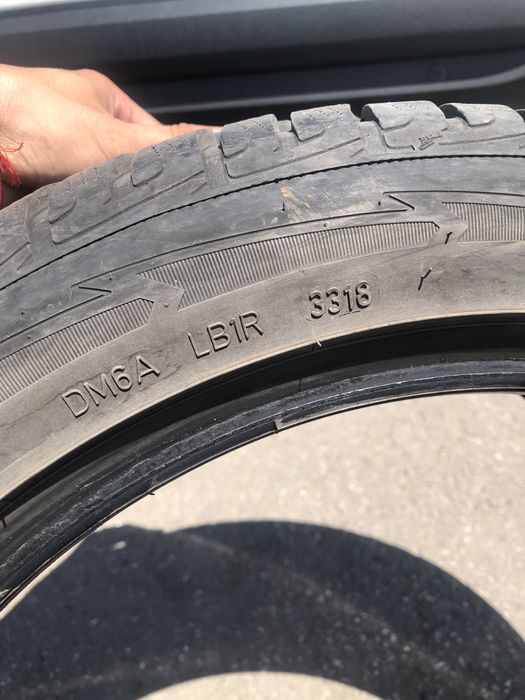 Гуми GOOD YEAR-215/50/17  DOT 3318