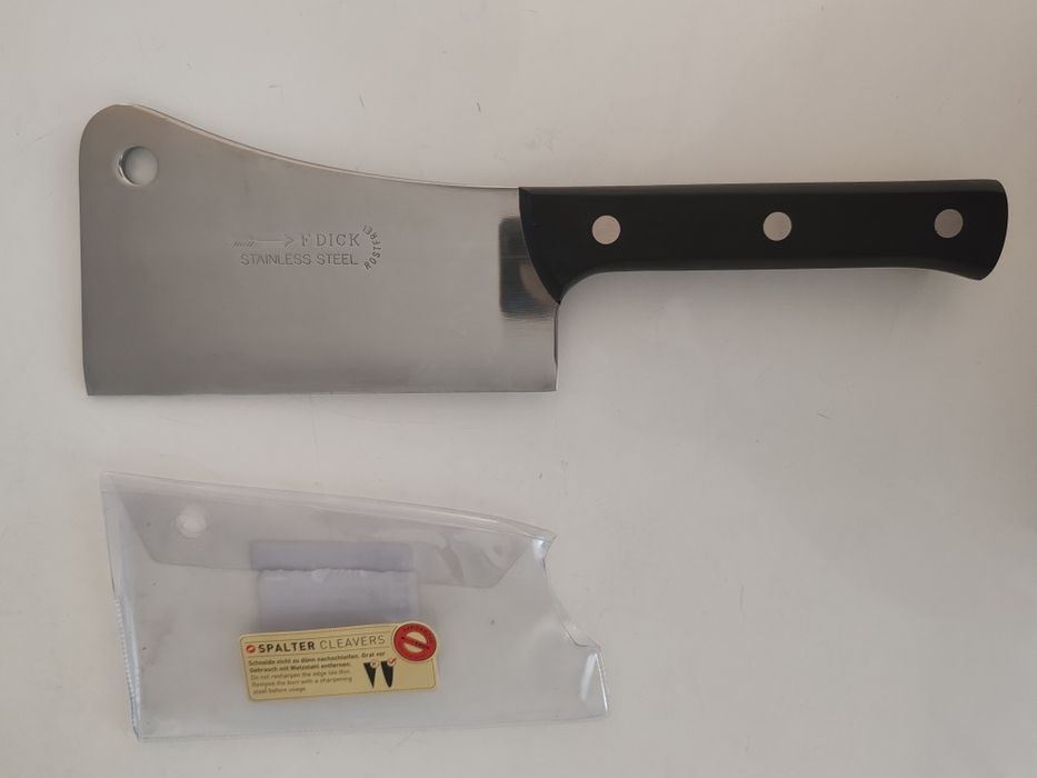 Ножове Victorinox и сатър F. Dick