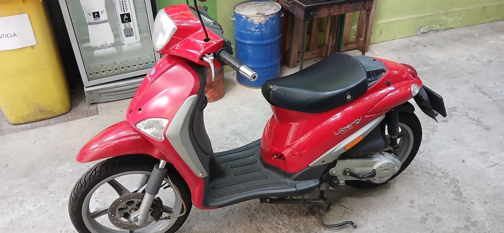 Scuter 49cm Piaggio Liberty