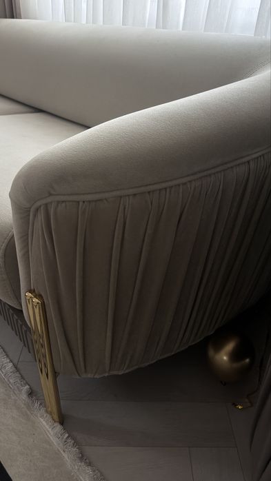 Продам диван и кресла