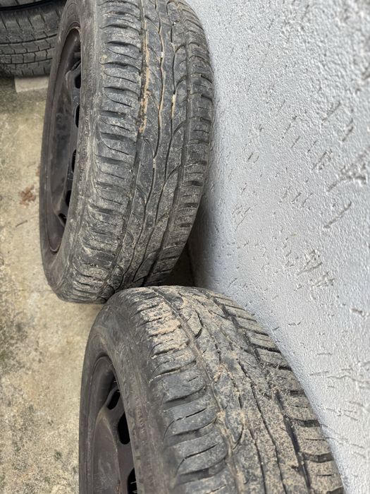 Vand anvelope cu jante 175 65 R14. 205 65 16C