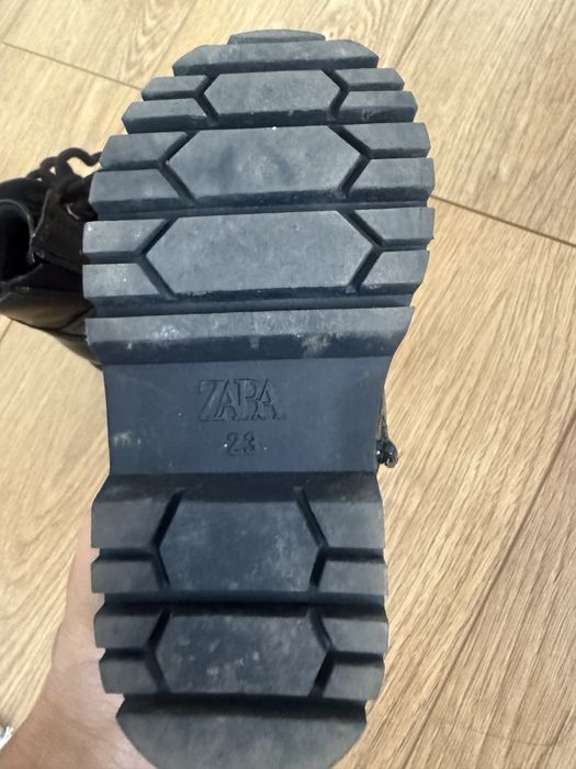 Детски ботуши ZARA