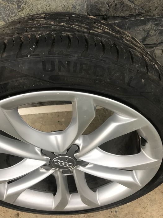 Vând jante audi originale 245 40 R18 cauciucuri uniroyal de vara noi