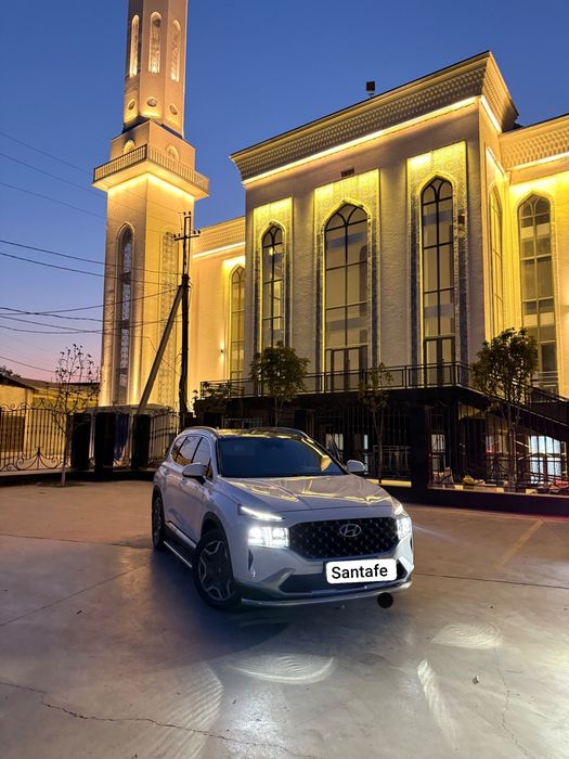 Hyundai Santa Fe сотилади