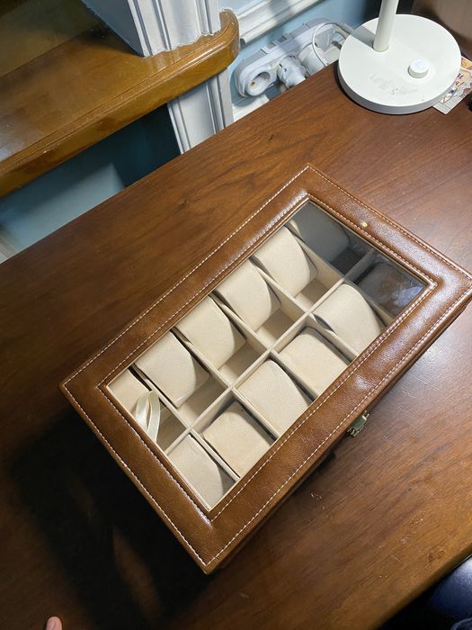 Кейс для часов новый