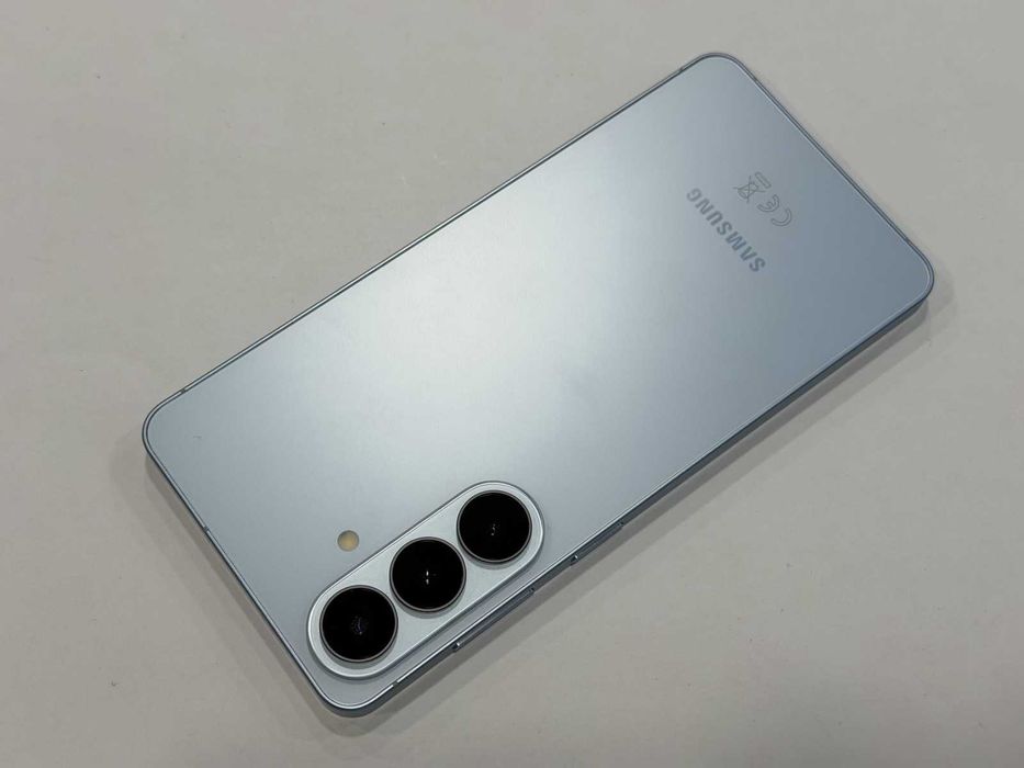 Samsung S26 Plus 5G 256GB 12RAM- Гаранция