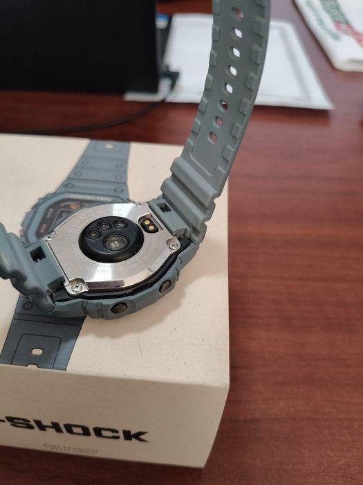 Casio g shock dw-h5600