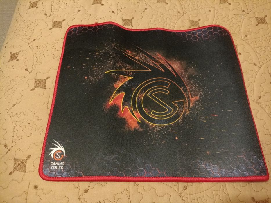 mouse pad pentru gaming