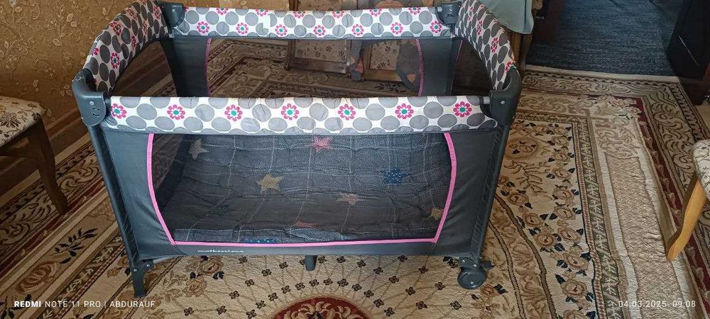 Детская кровать в хорошем состоянии