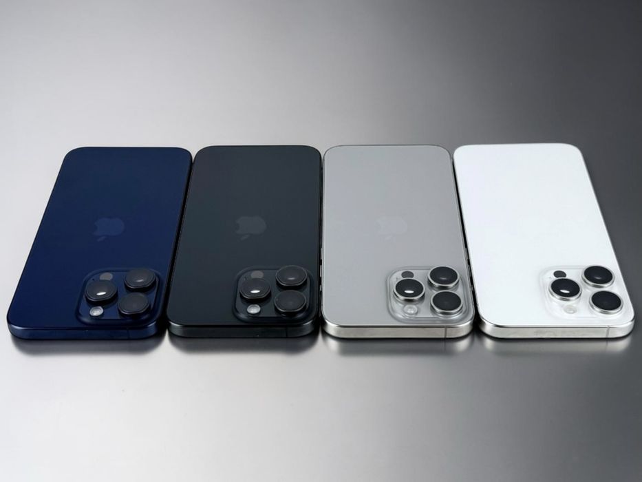 Apple iPhone 15 Pro Max 256GB Black / White / Natural / Blue Перфектен! Гаранция!
