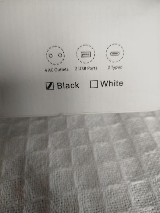 Ъглов разклонител с 4 гнезда,2 USB-A,2 USB-C