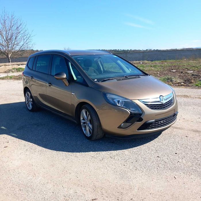 Opel Zafira C Tourer 2,0 CDTI 2015/Опел Зафира C кафява на части