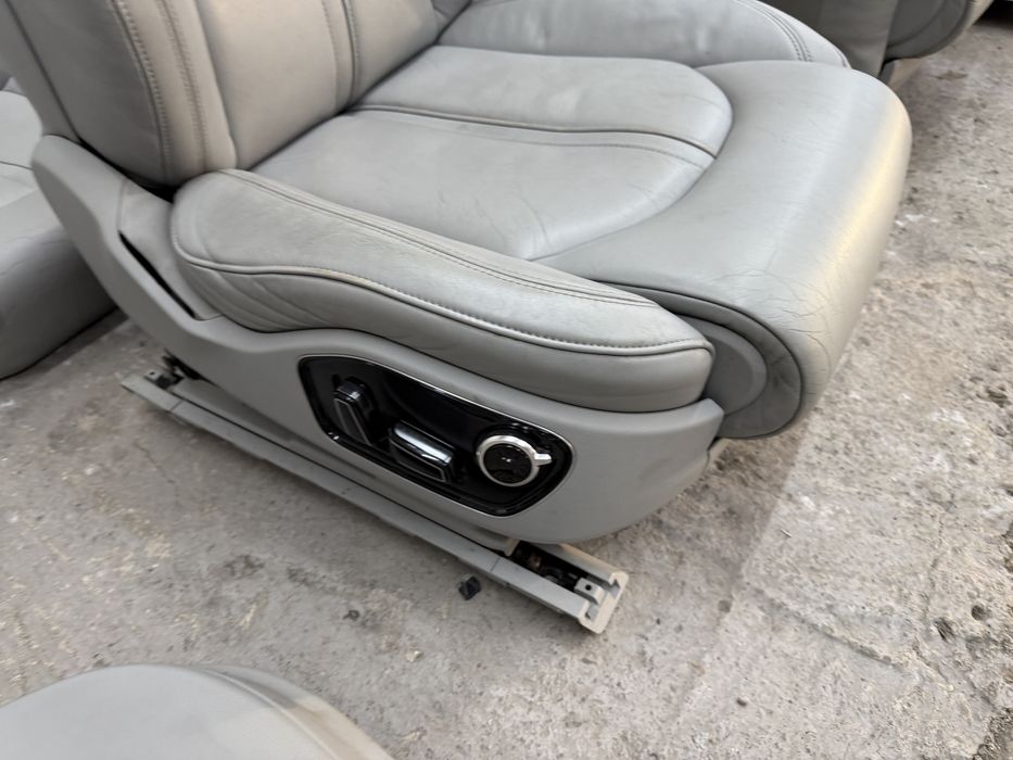 Кожен салон за Audi A8 D4, Ауди