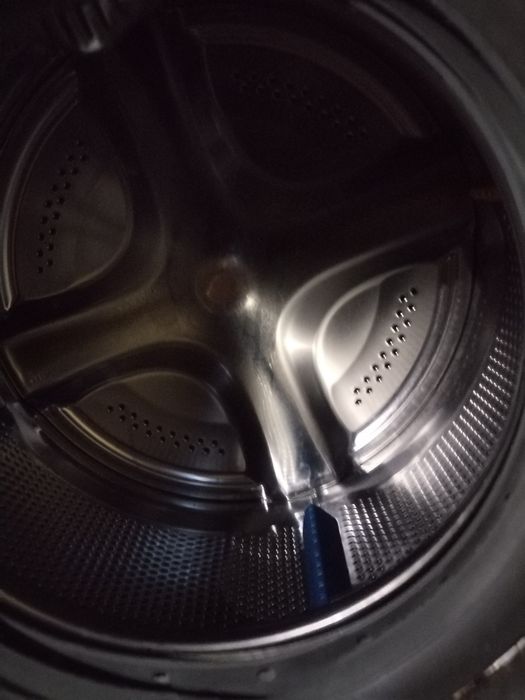 Стиральная машина сотилади