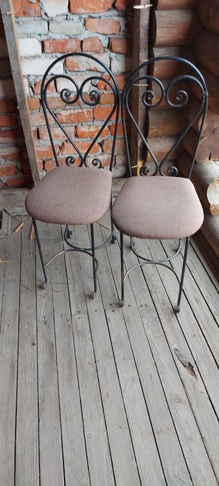 Стулья кованные,