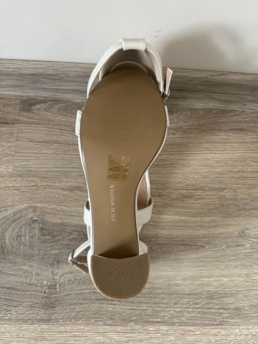Нови! Steve Madden отворени обувки с дебел ток, естествена кожа
